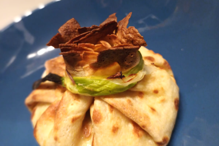 Trashaluq me salmon. Receta gatimi. Dieta mesdhetare.