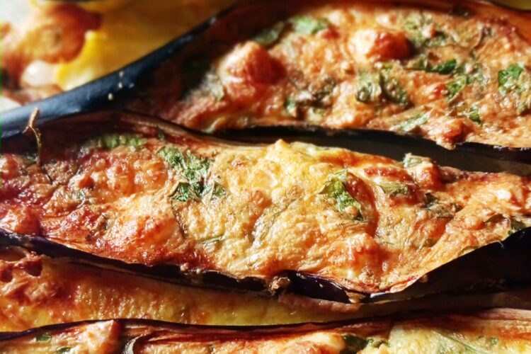 Patëllxhana me vezë. Receta gatimi. Dieta mesdhetare.