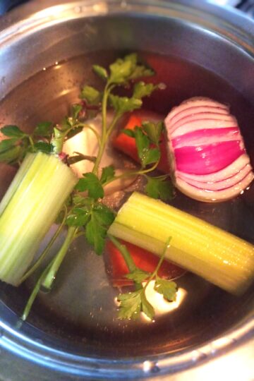 Dado vegjetale. Receta gatimi. Dieta mesdhetare.