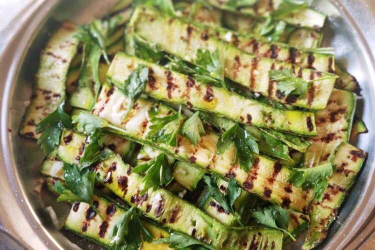 Kunguj në zgarë. Receta gatimi. Dieta mesdhetare.